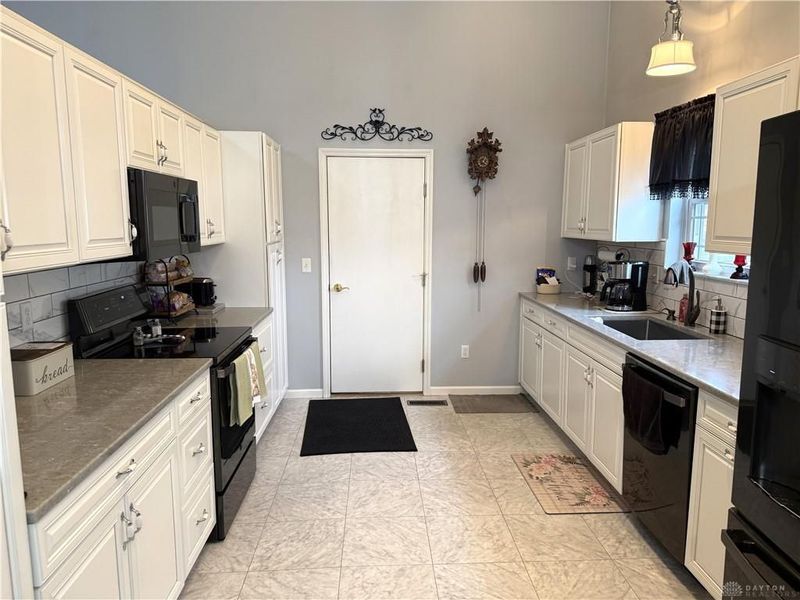 201 Sagebrush Drive, Clayton, OH 45315 Photo 17