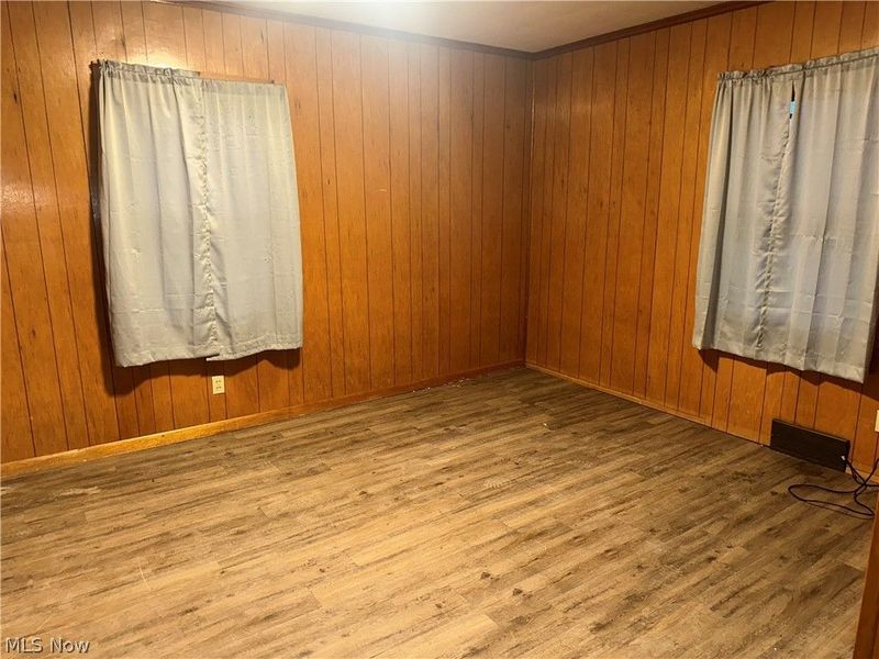 330 Sanderson Avenue, Campbell, OH 44405 Photo 7