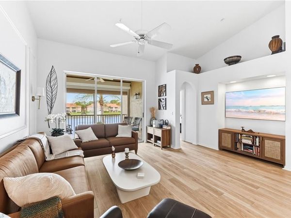6930 Huntington Lakes CIR, Unit 203, NAPLES, FL 34119