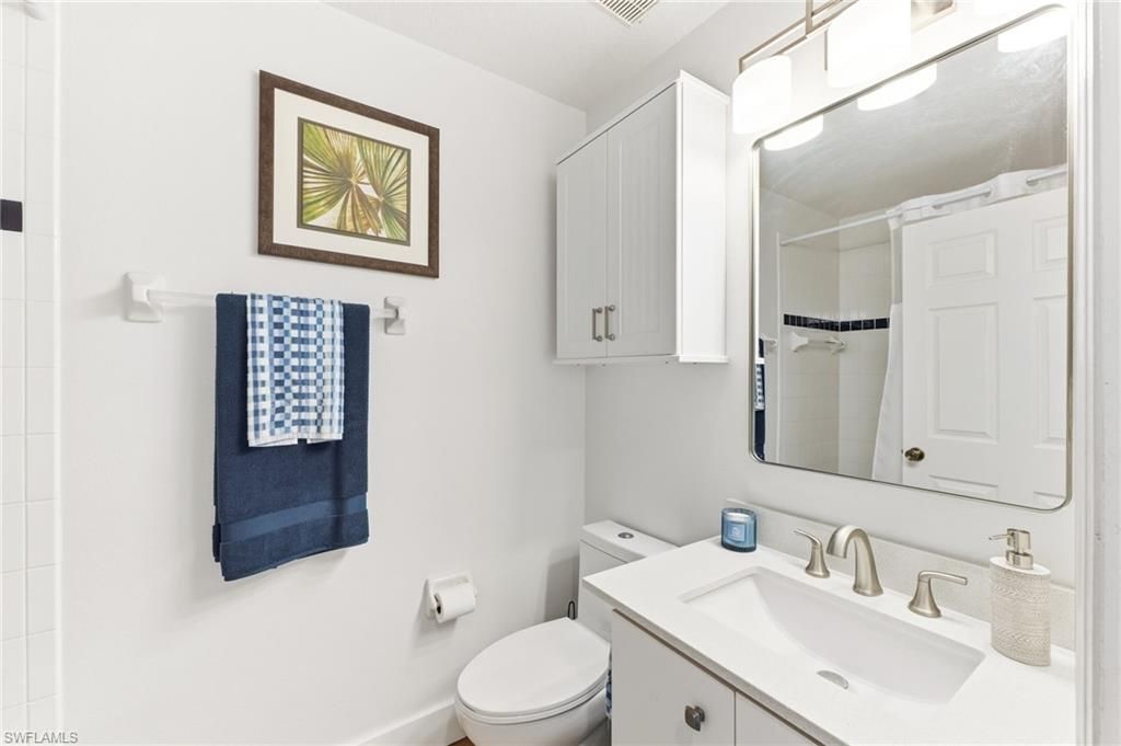 6930 Huntington Lakes Cir, Unit 203, Naples, FL 34119 Photo