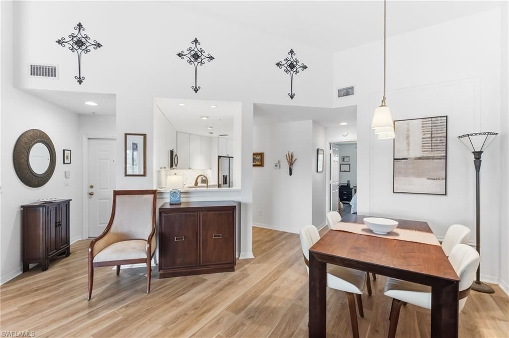 6930 Huntington Lakes Cir, Unit 203, Naples, FL 34119 Photo
