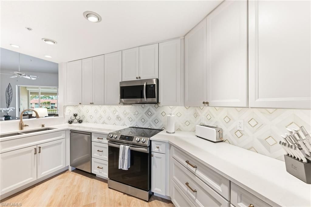 6930 Huntington Lakes Cir, Unit 203, Naples, FL 34119 Photo
