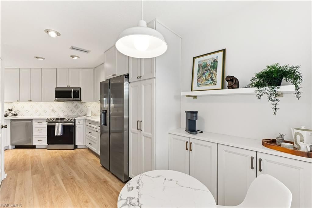 6930 Huntington Lakes Cir, Unit 203, Naples, FL 34119 Photo