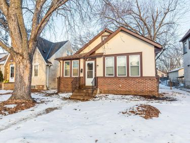 3946 Fremont Avenue N, Minneapolis, MN 55412