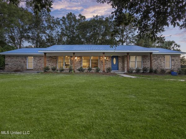 4024 Castenera Avenue, Moss Point, MS 39563