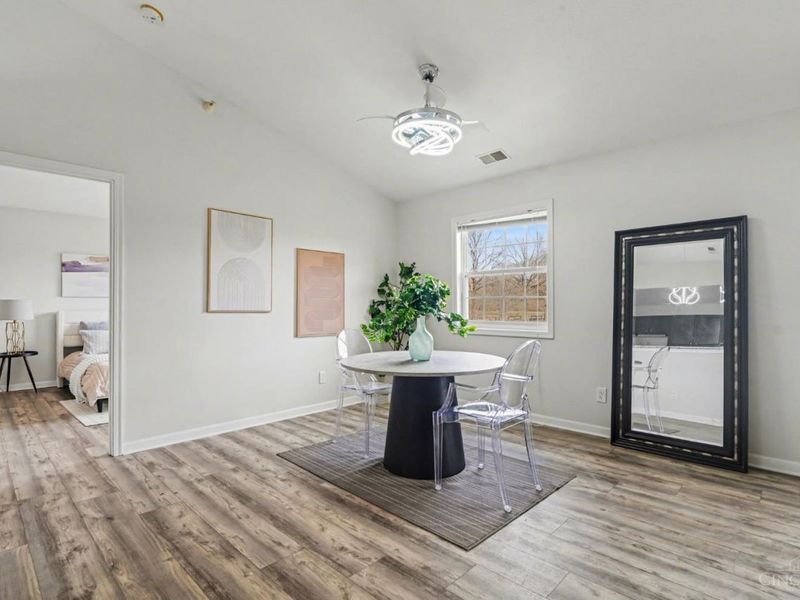 5696 Bridgetown Road, Unit 12, Cincinnati, OH 45248 Photo 6