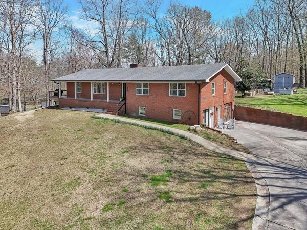 441 Mahogany Street , Spring City, TN 37381