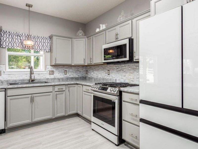 141 Sandpiper Drive, Thornville, OH 43076 Photo 25