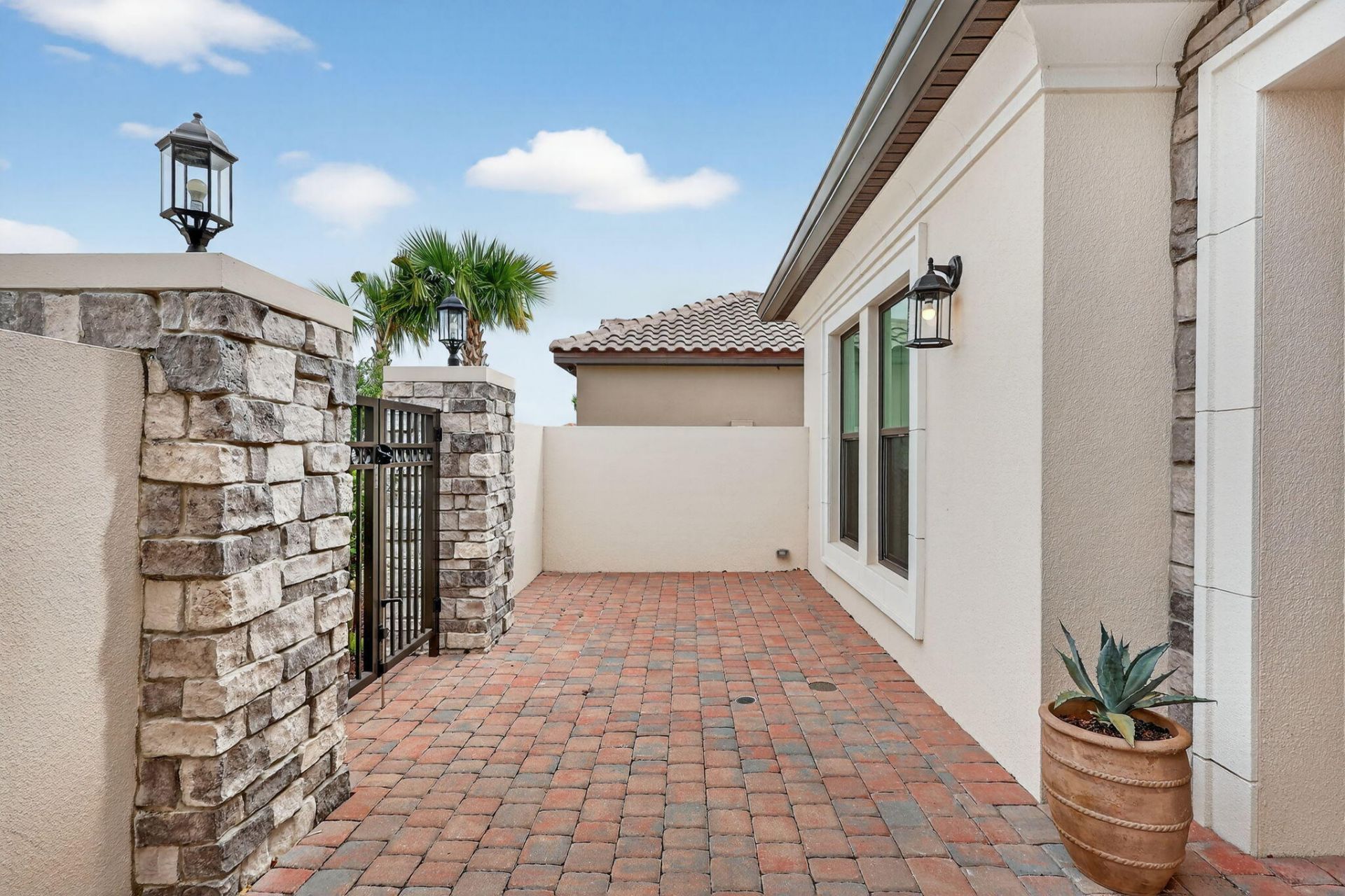 10102 SW Davanti Drive, Port Saint Lucie, FL 34987 Photo