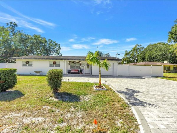 13216 FOREST HILLS DRIVE , TAMPA, FL 33612