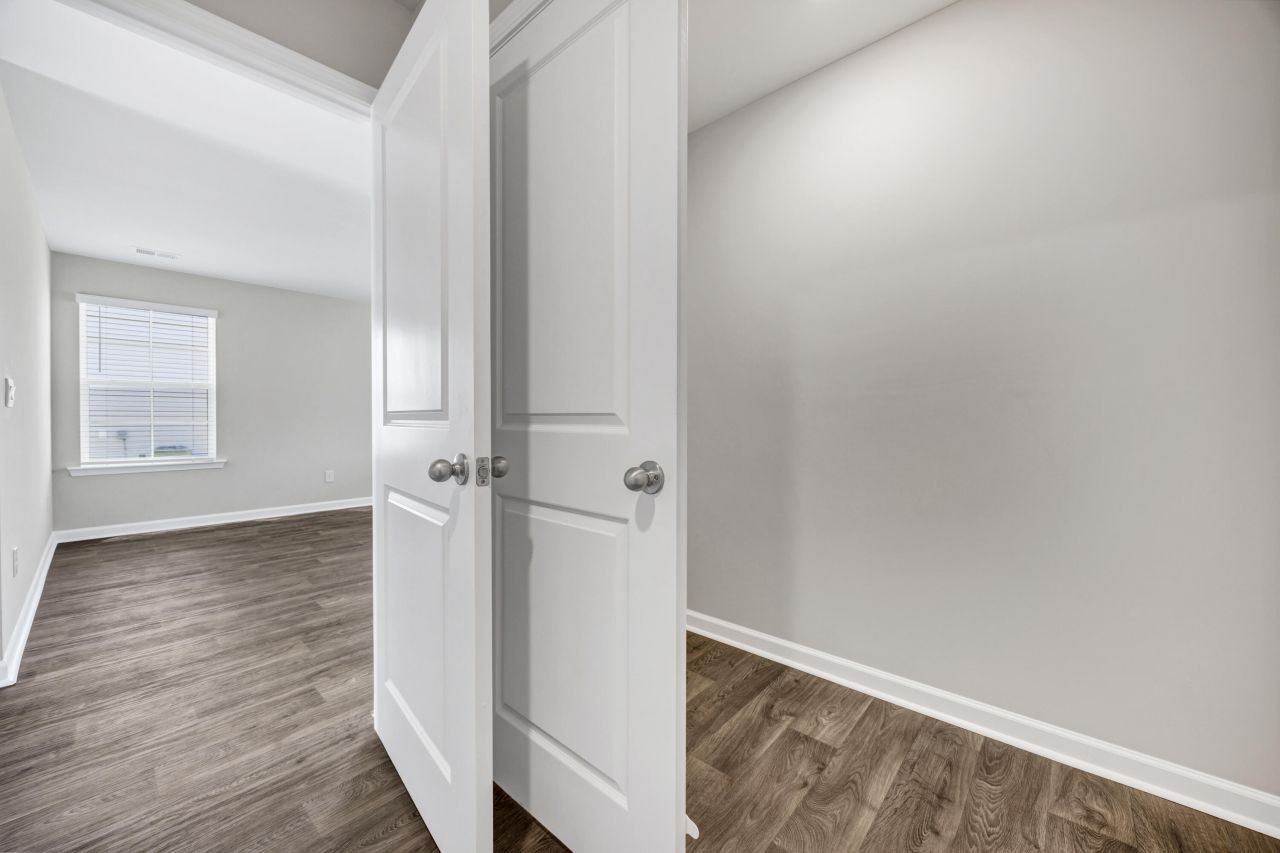 157 Stamford Road Photo 18