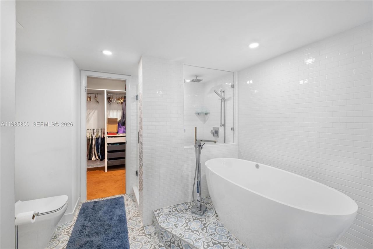 4000 Towerside Ter, Unit 1102, Miami, FL 33138 Photo