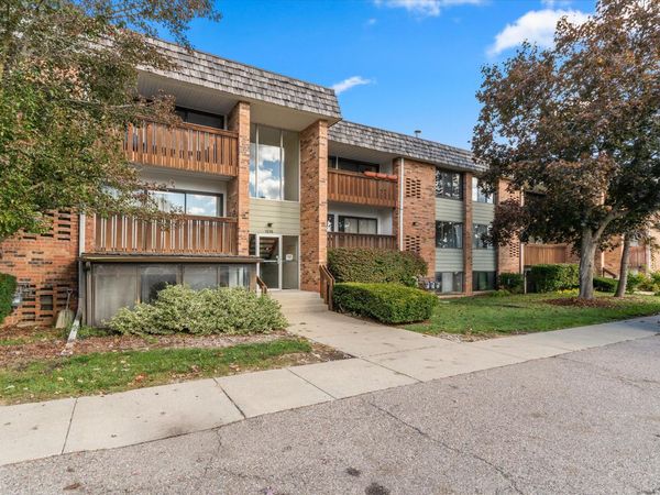 1235 S Maple Road, Unit 302, Ann Arbor, MI 48103