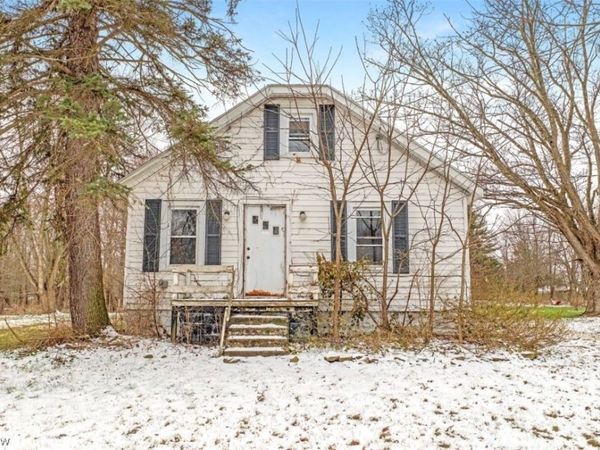 1190 Swartz Road , Akron, OH 44306