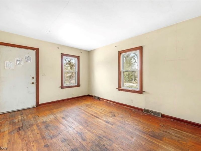 1190 Swartz Road, Akron, OH 44306 Photo 2