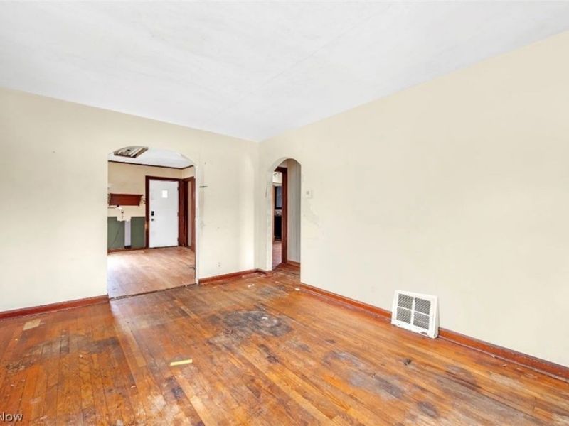 1190 Swartz Road, Akron, OH 44306 Photo 4