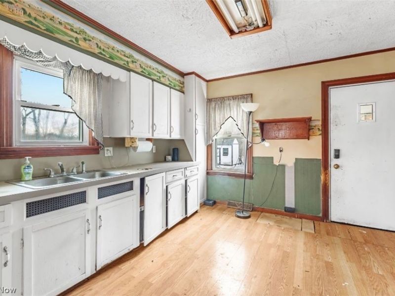 1190 Swartz Road, Akron, OH 44306 Photo 6