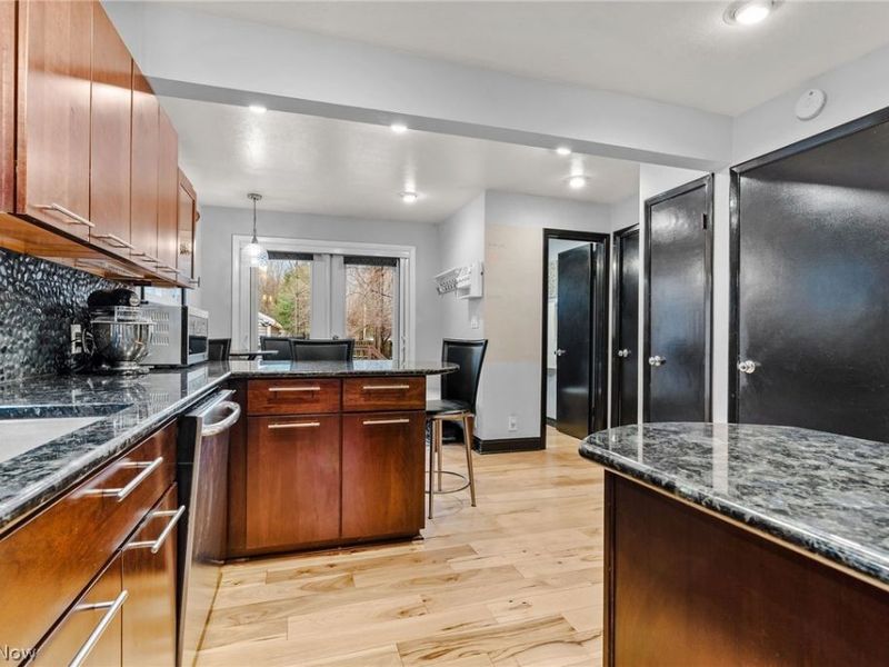 21941 Westwood Avenue, Fairview Park, OH 44126 Photo 13