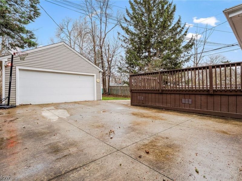 21941 Westwood Avenue, Fairview Park, OH 44126 Photo 38