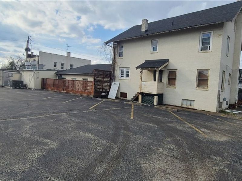 3503 Southern Boulevard, Youngstown, OH 44507 Photo 4