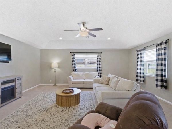 1224 N Texas Street, De Leon, TX 76444
