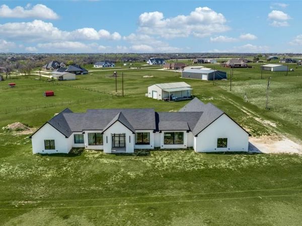 3871 Austin Circle , Sanger, TX 76266