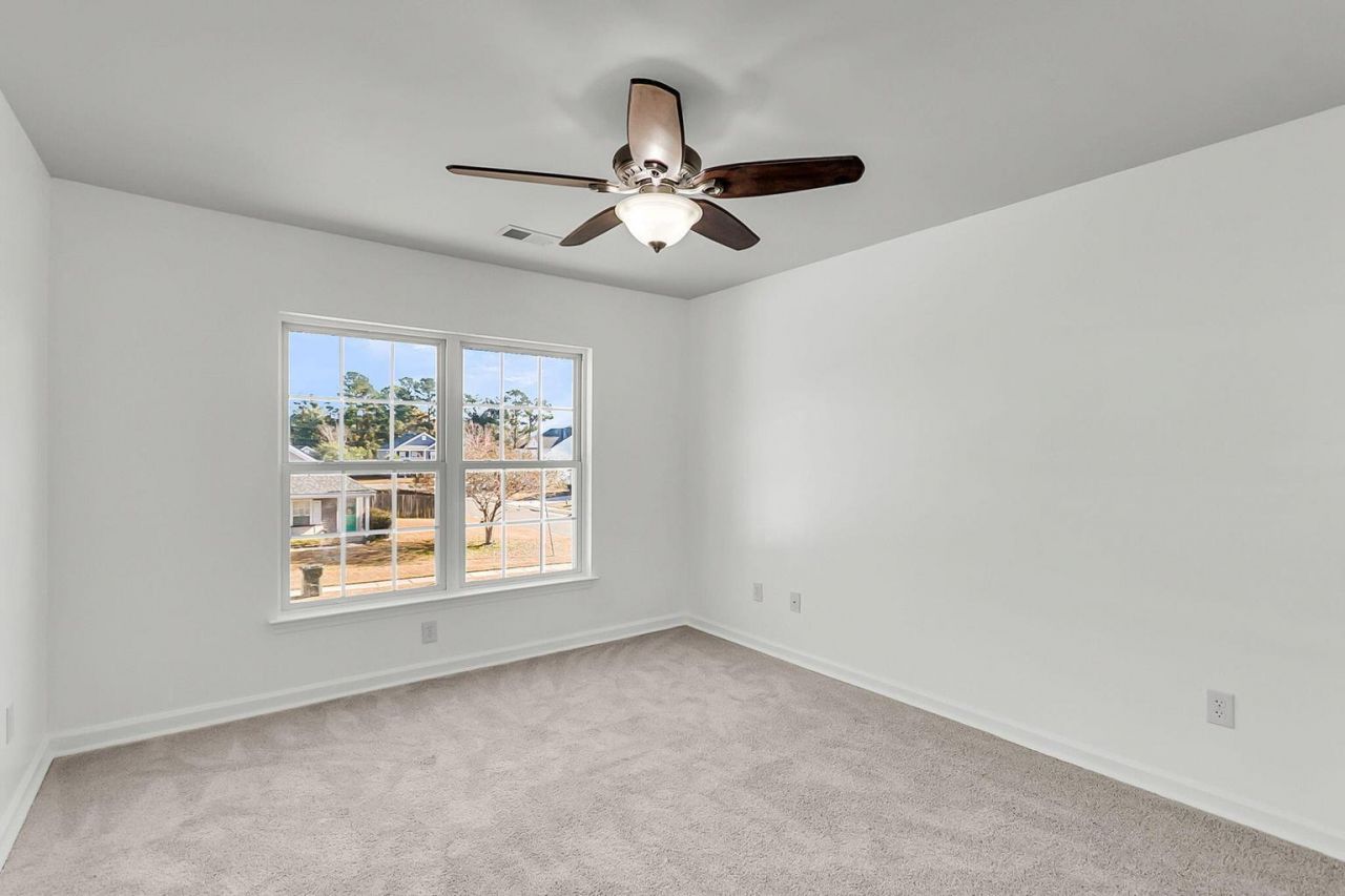 3033 Kinswood Lane Photo 14