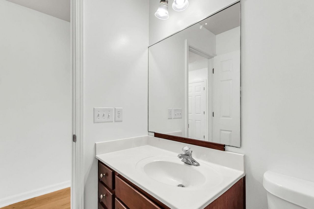 3033 Kinswood Lane Photo 24