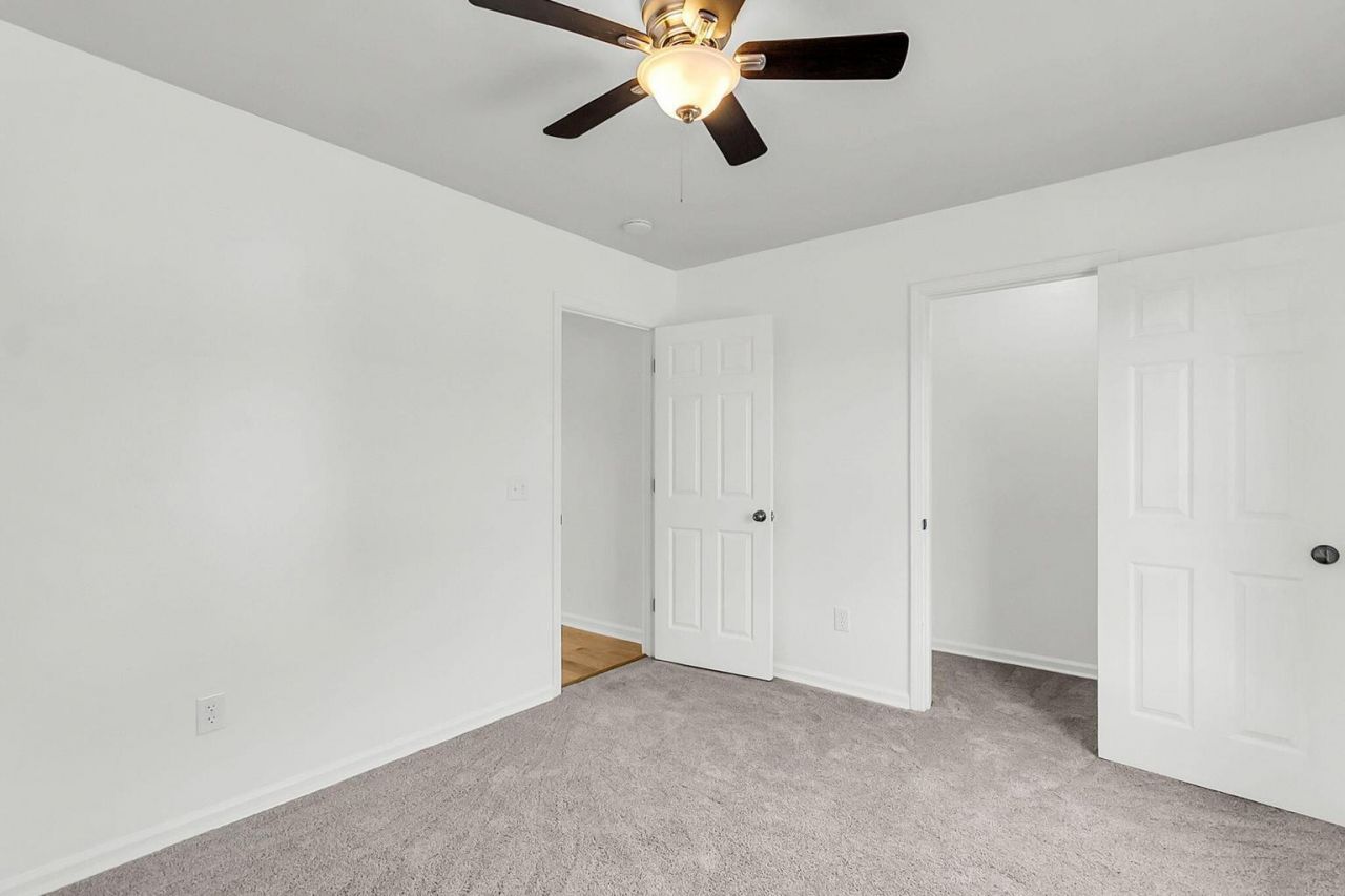 3033 Kinswood Lane Photo 27