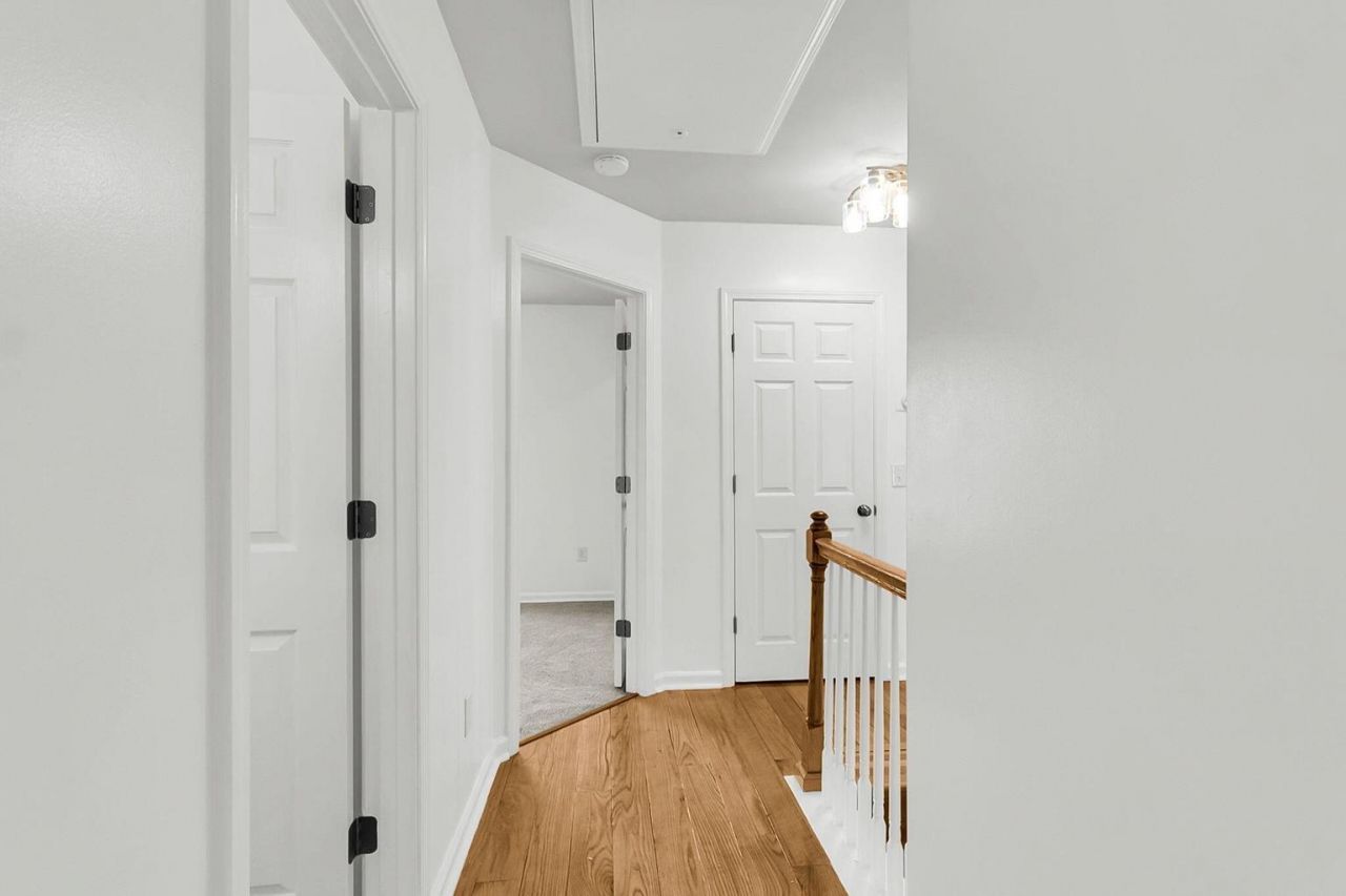 3033 Kinswood Lane Photo 29