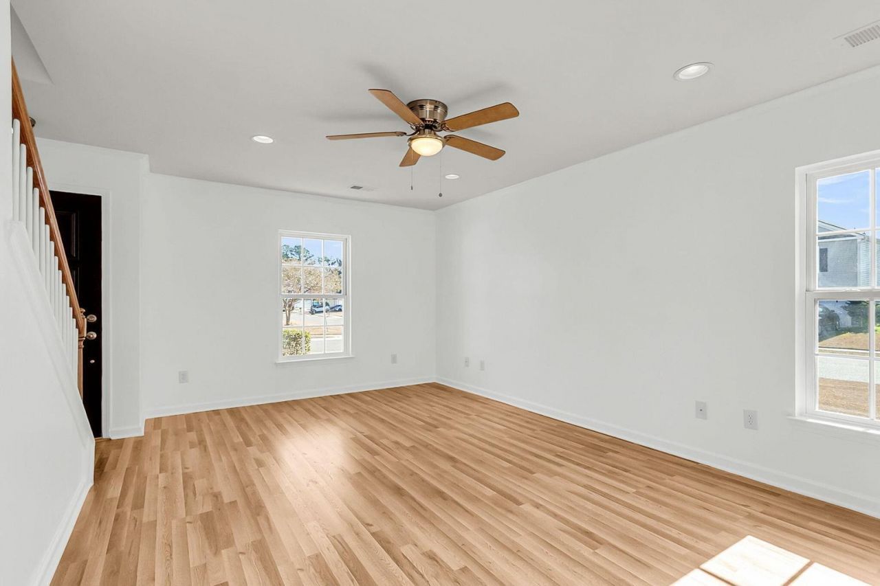 3033 Kinswood Lane Photo 36