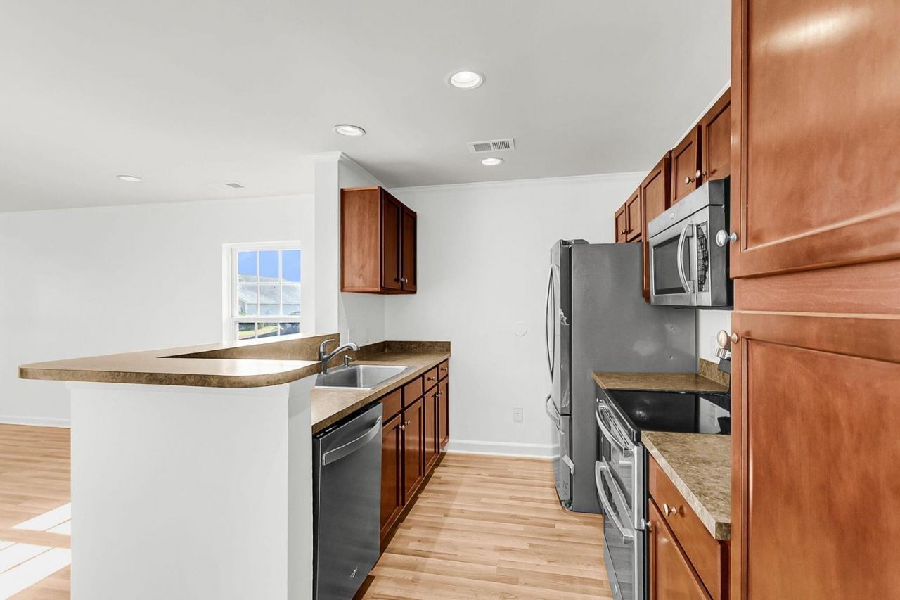 3033 Kinswood Lane Photo 37