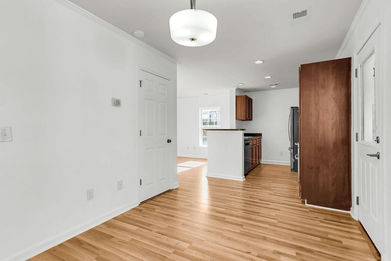 3033 Kinswood Lane Photo 41