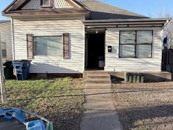 1418 W Dakota Avenue, Chickasha, OK 73018