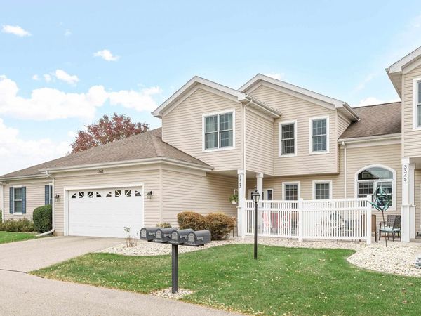 3343 N Stone Creek Circle, Madison, WI 53719