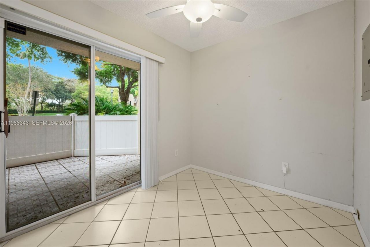 9599 Weldon Cir, Unit A112, Tamarac, FL 33321 Photo