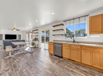 867 Spanish Springs Road, Sparks, NV 89434 Photo