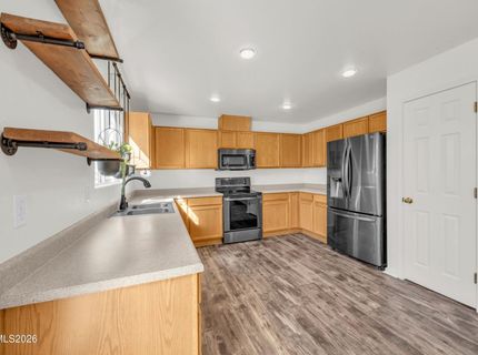 867 Spanish Springs Road, Sparks, NV 89434 Photo