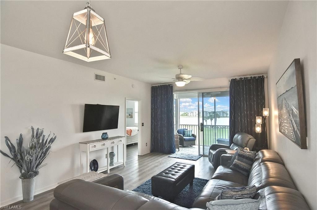 8066 Queen Palm Ln, Unit 535, Fort Myers, FL 33966 Photo