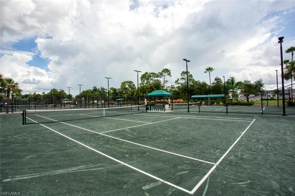 8066 Queen Palm Ln, Unit 535, Fort Myers, FL 33966 Photo