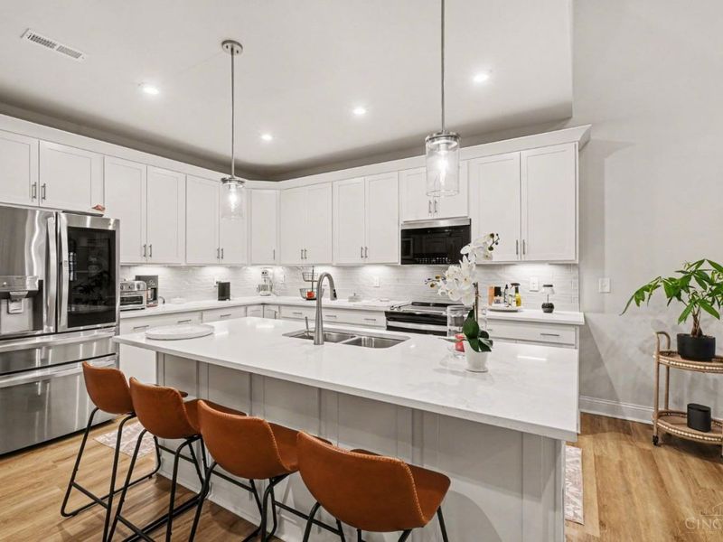 3740 Clydesdale Circle, Goshen Twp, OH 45140 Photo 3