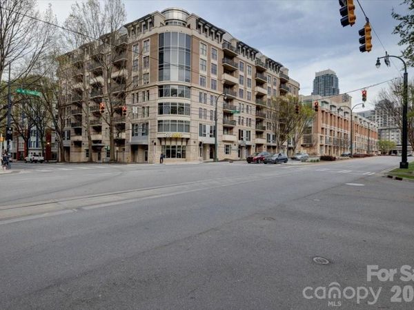 718 W Trade Street, Unit 809, Charlotte, NC 28202