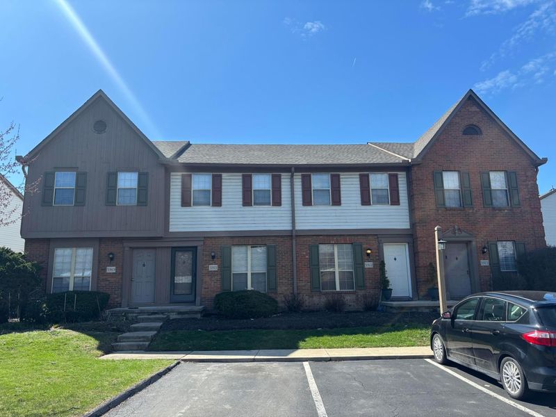 5931 Shadow Lake Circle, Unit 5931, Columbus, OH 43235 Photo 2