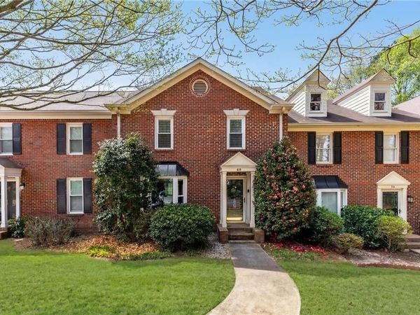 48 Huntington Place Drive , Atlanta, GA 30350