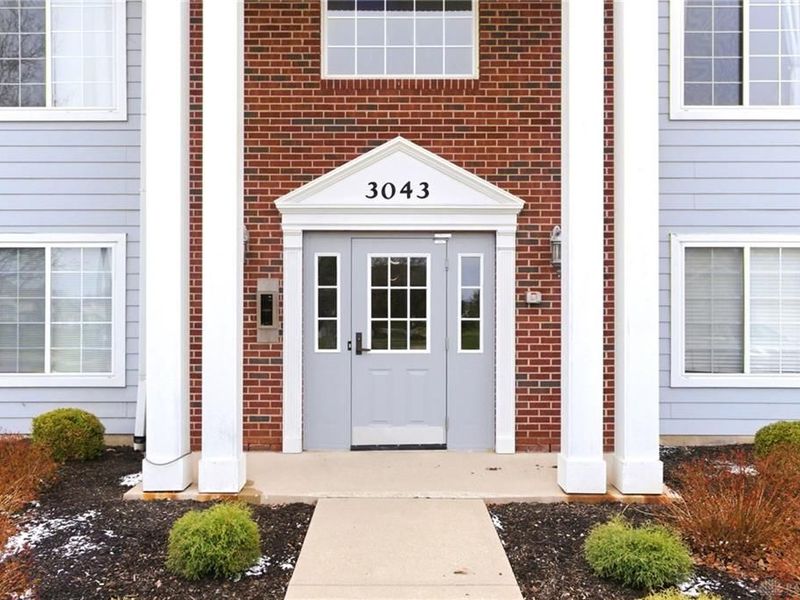 3043 Cumberland Lane, Unit 104, Beavercreek, OH 45431 Photo 2