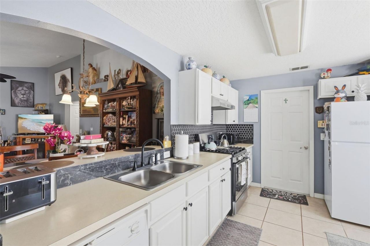 2848 Doe Run Trail, Orange City, FL 32763 Photo