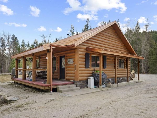 3031B Quarry Browns Lake Rd, Chewelah, WA 99109