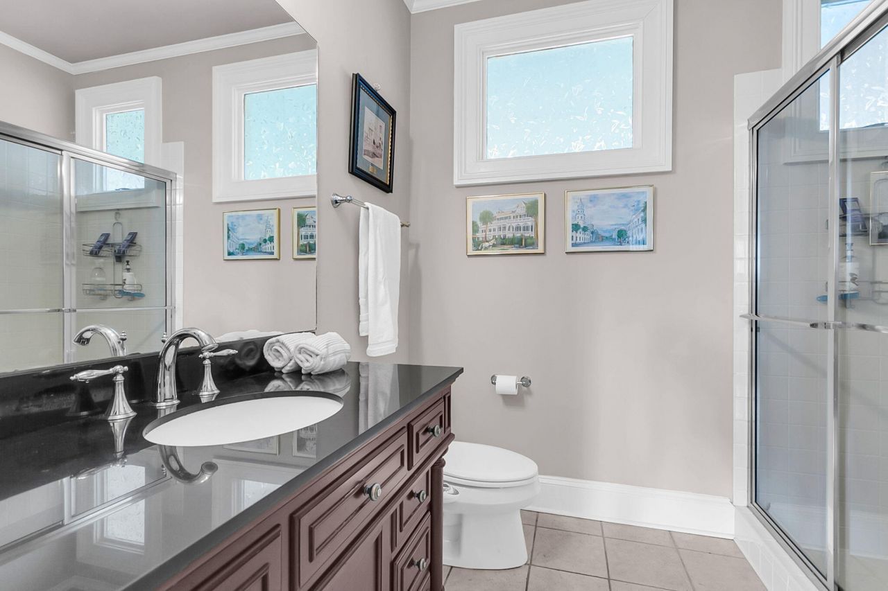 180 Broad Street Photo 16