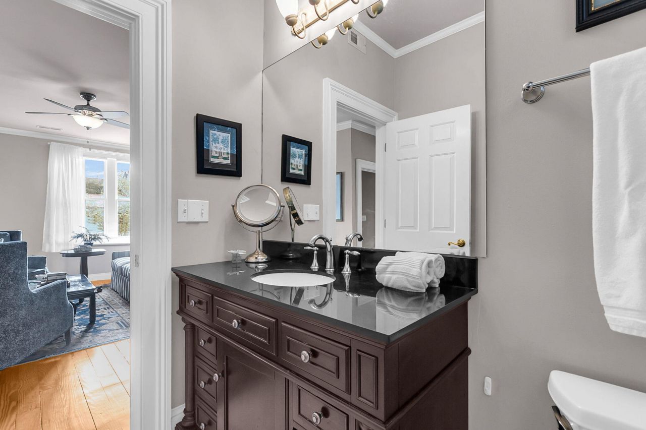 180 Broad Street Photo 17