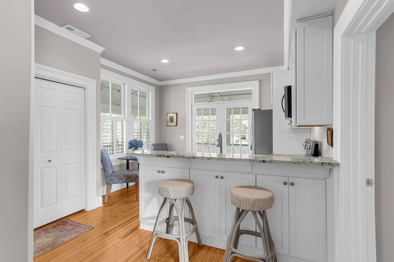 180 Broad Street Photo 9